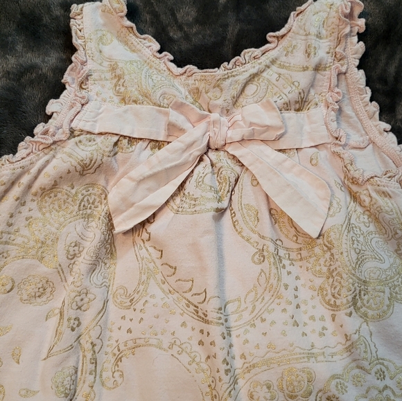 🩷 3/$15Girls (5T) Old Navy Pink & Gold Paisley Dress, Ruffle Trim & Bow Detail - Picture 2 of 5